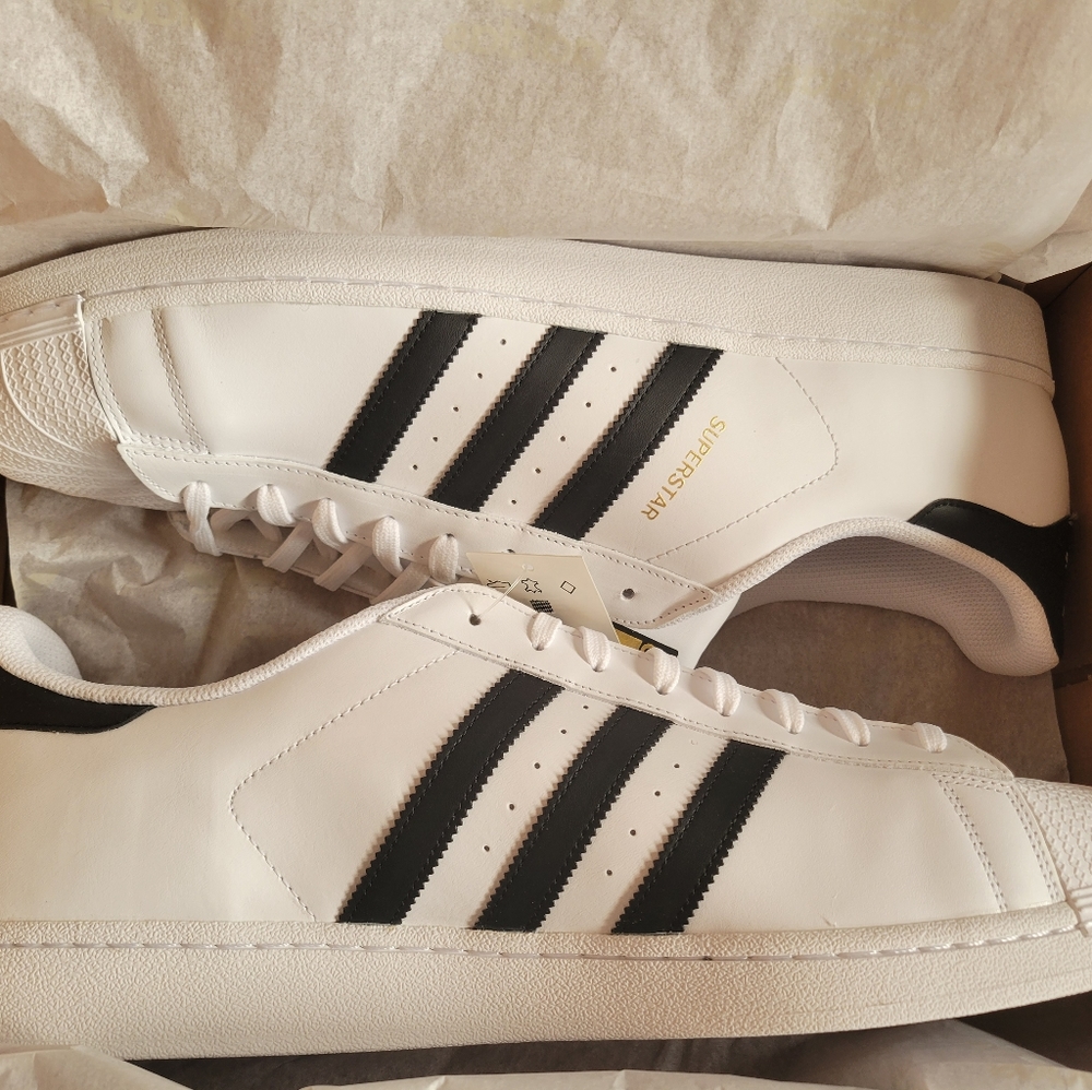 Adidas superstar shoes size 19